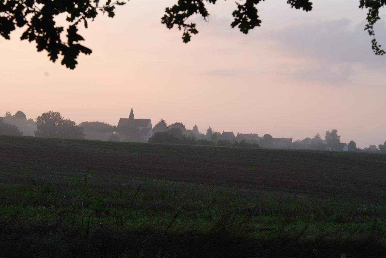 Moulin Des Arts Bed & Breakfast Beauvoir  Bagian luar foto